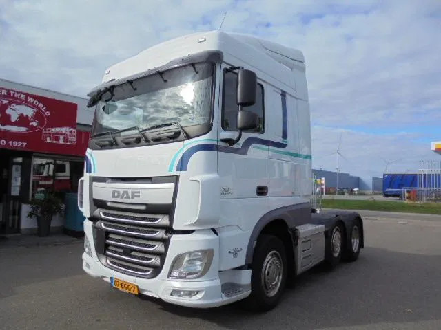 DAF XF 440 6X2 - Tracteur routier: photos 1 DAF XF 440 6X2 - Tracteur routier: photos 1
