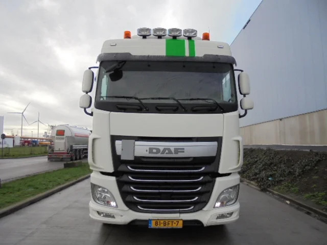 DAF XF 440 - Tracteur routier: photos 2 DAF XF 440 - Tracteur routier: photos 2