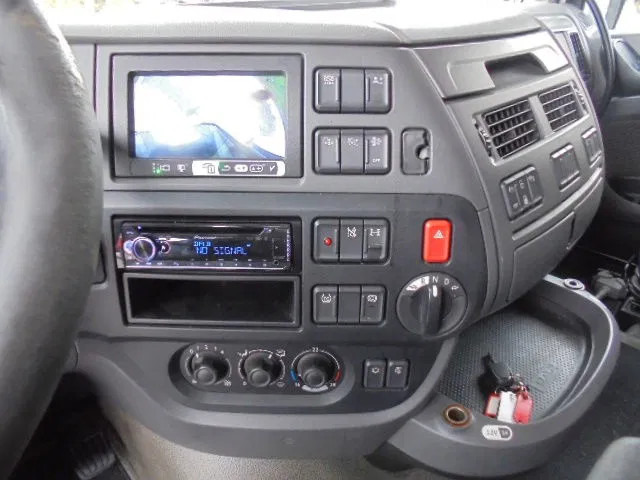 DAF XF 440 SUPER SPACE CAB NL TRUCK - Tracteur routier: photos 5 DAF XF 440 SUPER SPACE CAB NL TRUCK - Tracteur routier: photos 5