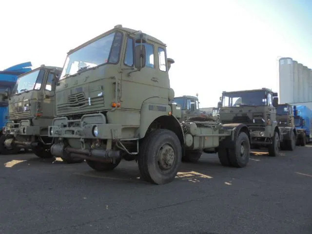 DAF YA YTV 2300 4X4 +WSK 10 UNITS IN STOCK - Tracteur routier: photos 1 DAF YA YTV 2300 4X4 +WSK 10 UNITS IN STOCK - Tracteur routier: photos 1