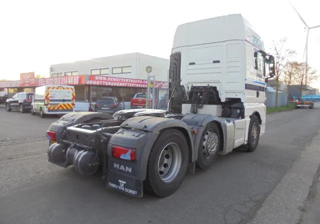 MAN TGX 26.500 XXL 6X2 NEW TYPE TACHO - Tracteur routier: photos 5 MAN TGX 26.500 XXL 6X2 NEW TYPE TACHO - Tracteur routier: photos 5