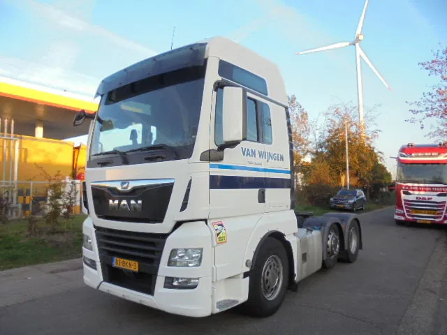 MAN TGX 26.500 XXL 6X2 NEW TYPE TACHO - Tracteur routier: photos 1 MAN TGX 26.500 XXL 6X2 NEW TYPE TACHO - Tracteur routier: photos 1