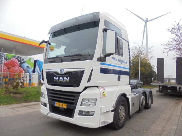 MAN TGX 26.500 XXL 6X2 SMART TACHO 20X IN STOCK - Tracteur routier: photos 1 MAN TGX 26.500 XXL 6X2 SMART TACHO 20X IN STOCK - Tracteur routier: photos 1