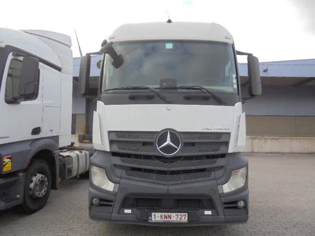 Mercedes-Benz Actros 1943 BELGIUM REGISTRATION TUV 06-2026 12X IN STOCK - Tracteur routier: photos 2 Mercedes-Benz Actros 1943 BELGIUM REGISTRATION TUV 06-2026 12X IN STOCK - Tracteur routier: photos 2