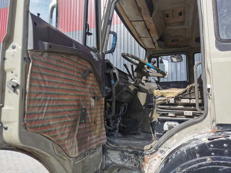 Photo d'intérieur 1: Camion plateau Iveco Turbostar 240-36 platform truck Photo d'intérieur 1: Camion plateau Iveco Turbostar 240-36 platform truck