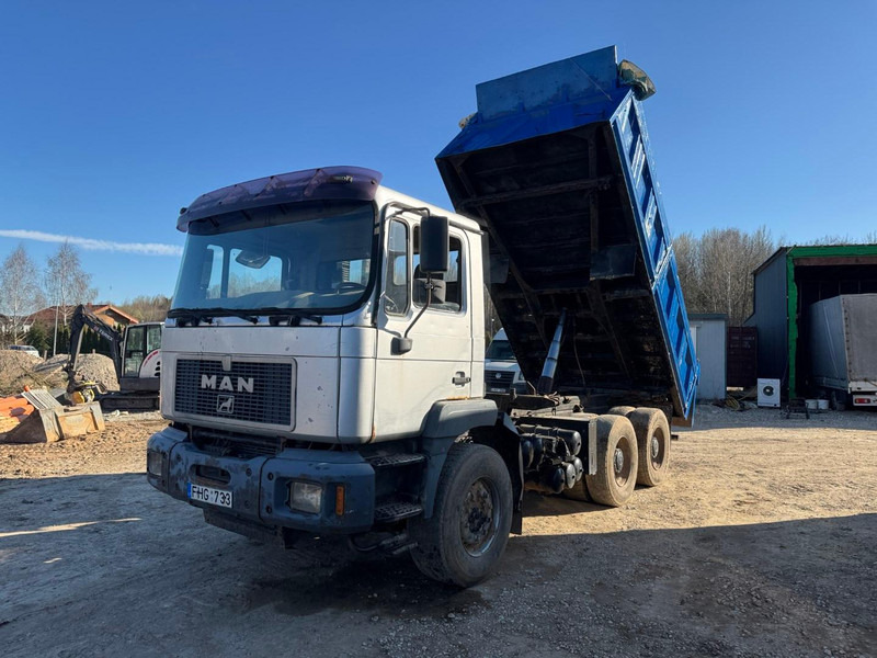MAN 26.403. 6x4. Spring/Air - Camion benne: photos 5 MAN 26.403. 6x4. Spring/Air - Camion benne: photos 5