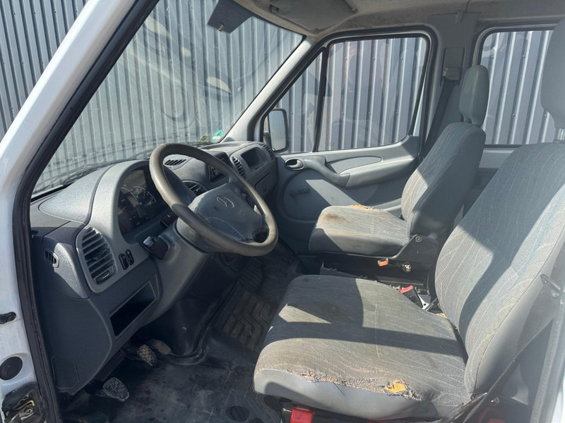 Mercedes-Benz Sprinter 311 - Utilitaire rideaux coulissants (PLSC): photos 5 Mercedes-Benz Sprinter 311 - Utilitaire rideaux coulissants (PLSC): photos 5