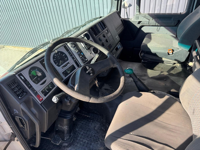 MAN 19.403 - Tracteur routier: photos 5 MAN 19.403 - Tracteur routier: photos 5