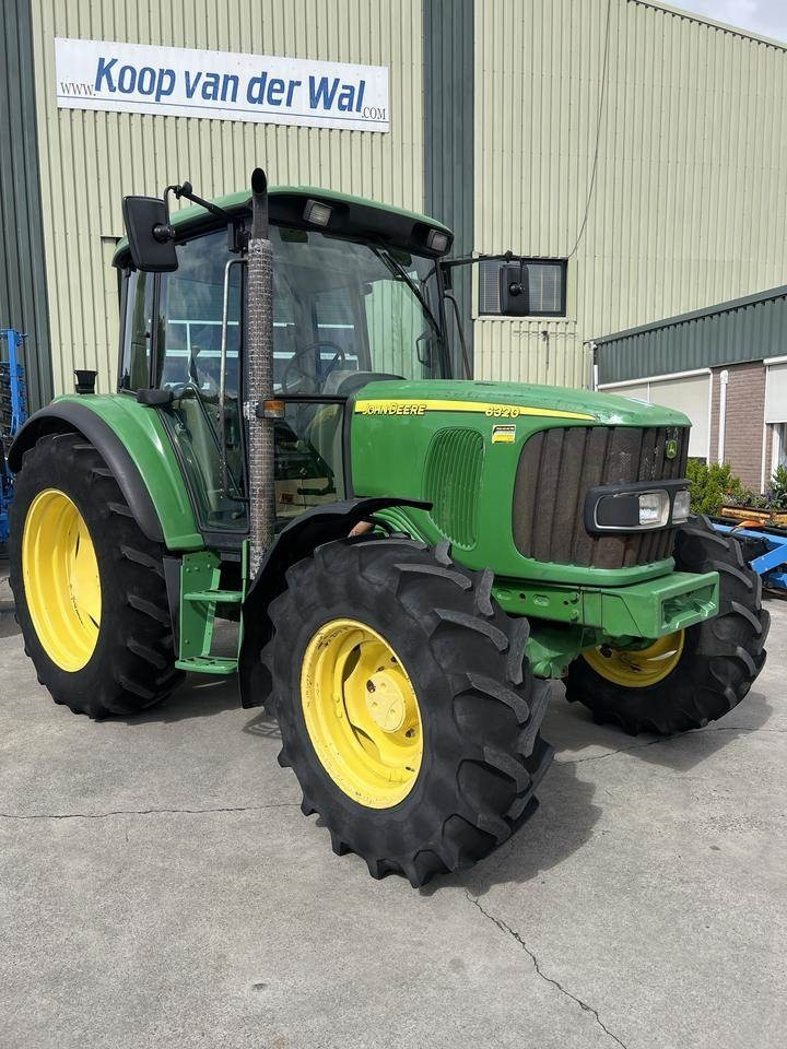 John Deere 6320 - Tracteur agricole: photos 2 John Deere 6320 - Tracteur agricole: photos 2