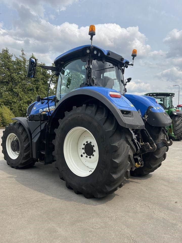New Holland T 7.290 AC HD - Tracteur agricole: photos 2 New Holland T 7.290 AC HD - Tracteur agricole: photos 2