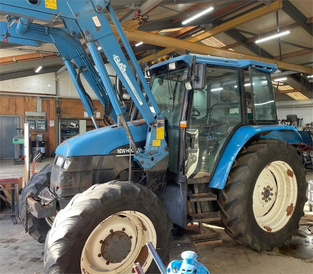 New Holland TS 90 - Tracteur agricole: photos 1 New Holland TS 90 - Tracteur agricole: photos 1