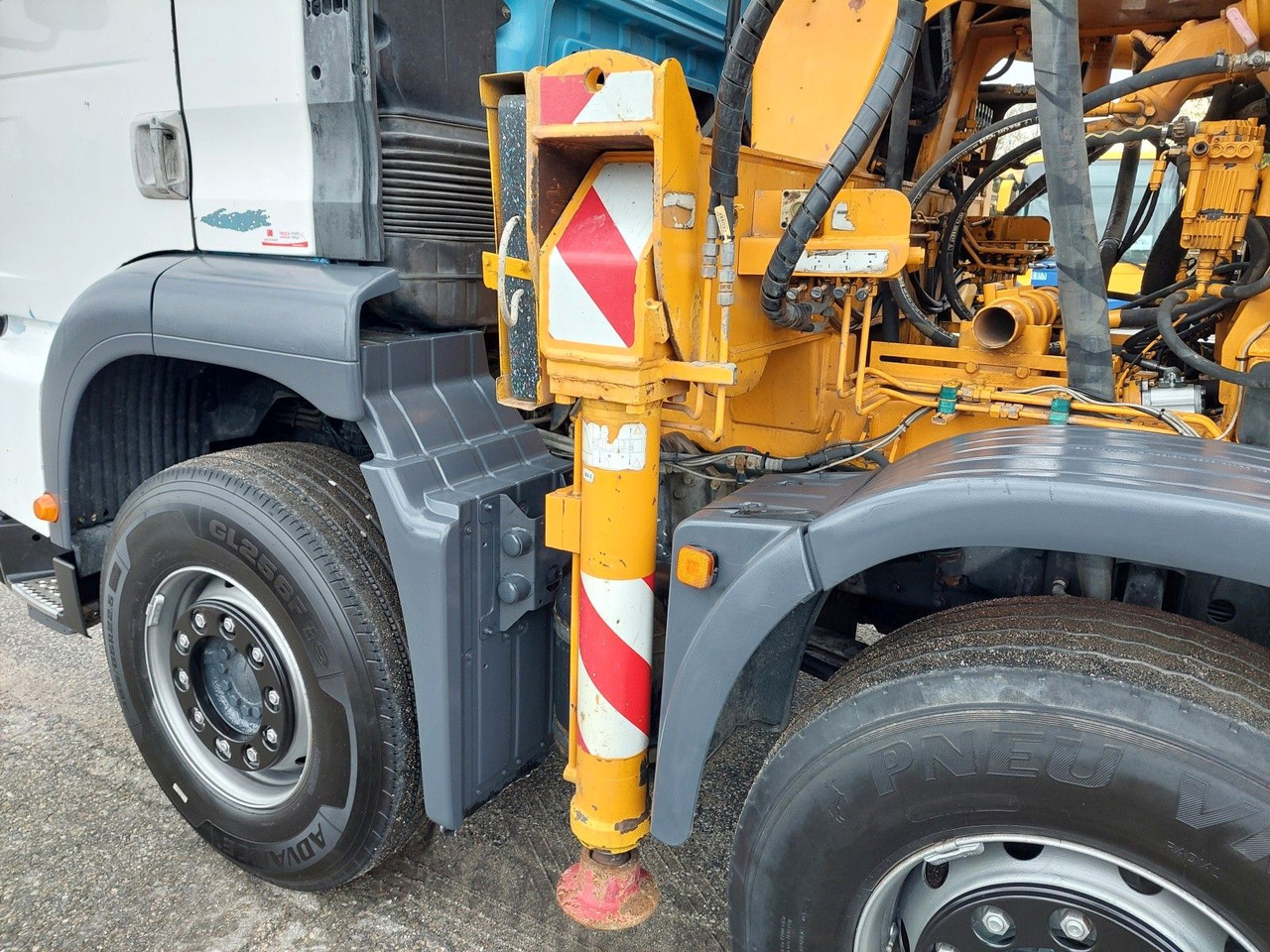 Crédit-bail de  MAN 35.413 FFD-TM BB CIFA MAGNUM MK 28.4 MAN 35.413 FFD-TM BB CIFA MAGNUM MK 28.4: photos 10