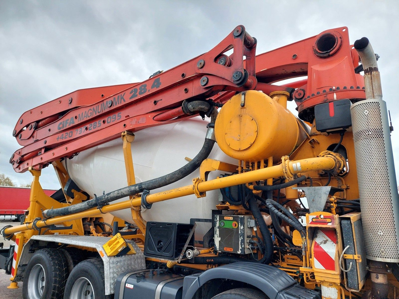 Crédit-bail de  MAN 35.413 FFD-TM BB CIFA MAGNUM MK 28.4 MAN 35.413 FFD-TM BB CIFA MAGNUM MK 28.4: photos 8