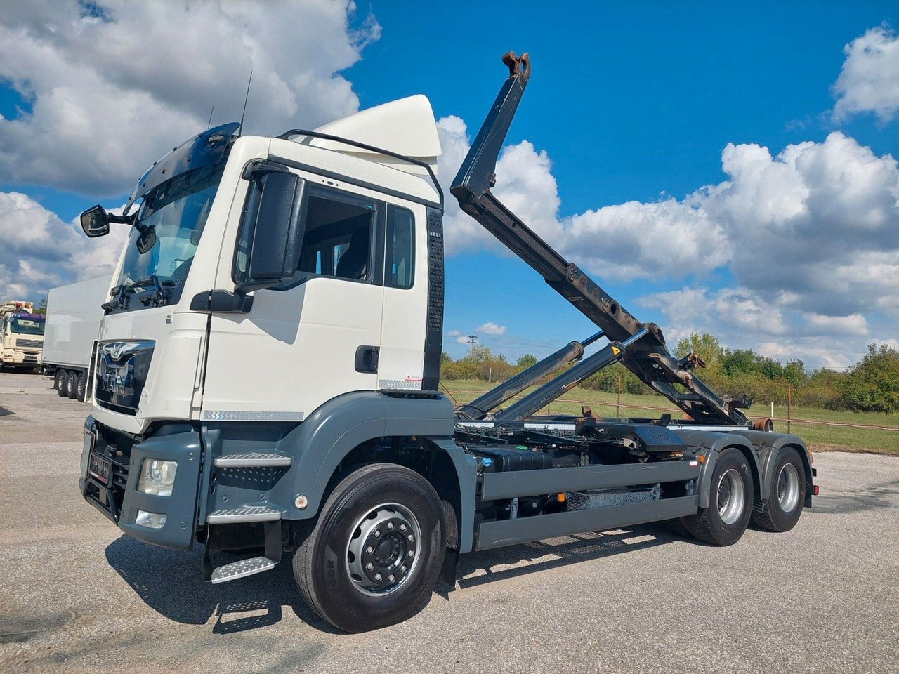 MAN TGS 26.440 BL Meiller RK 20.65 6x4 - Camion ampliroll: photos 1 MAN TGS 26.440 BL Meiller RK 20.65 6x4 - Camion ampliroll: photos 1