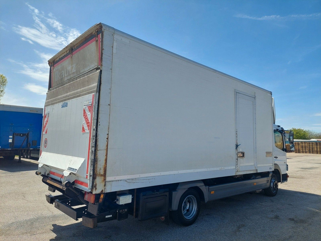 Mercedes-Benz Atego 816 4x2 - Fourgon grand volume: photos 4 Mercedes-Benz Atego 816 4x2 - Fourgon grand volume: photos 4