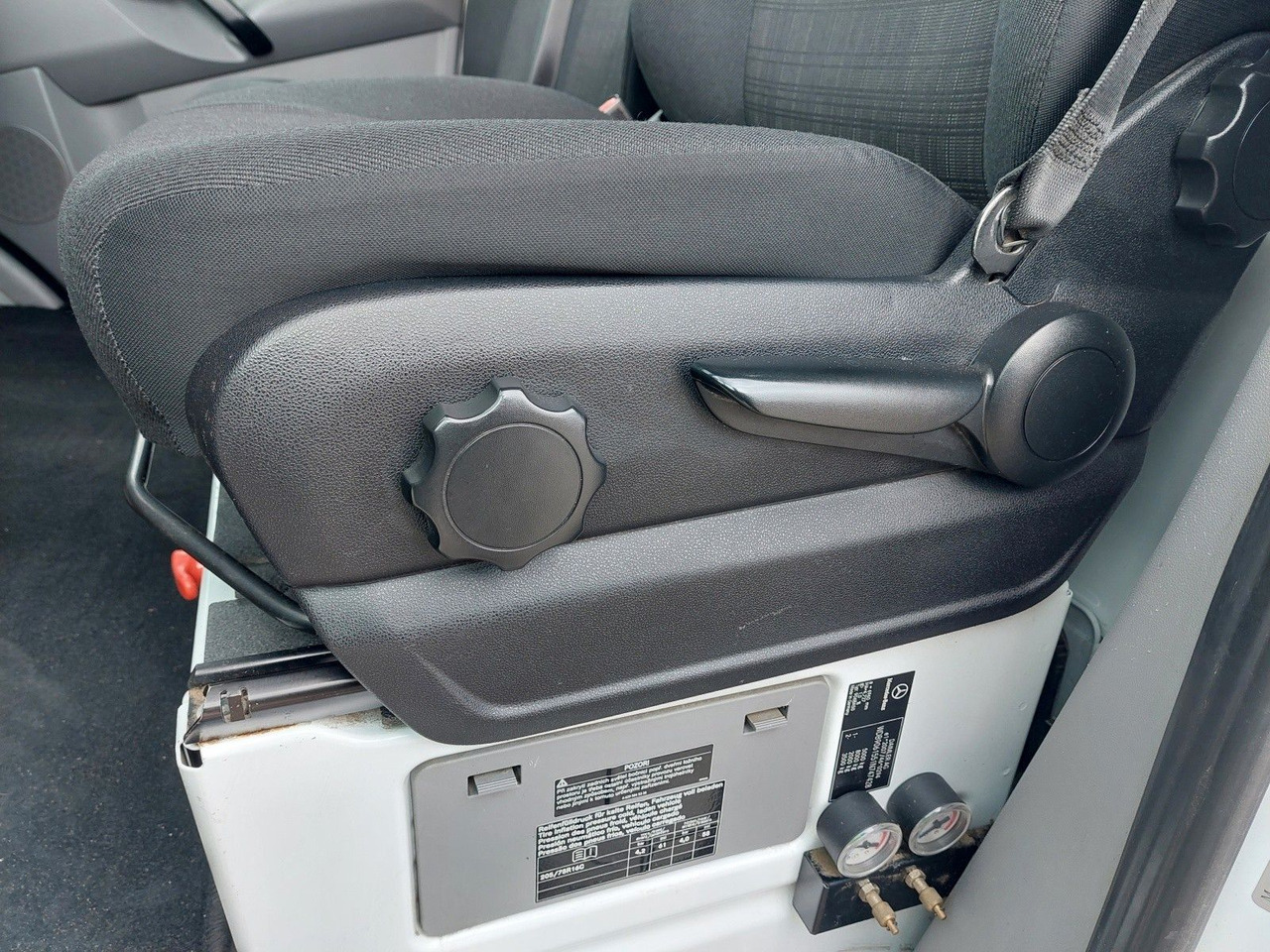 Remorqueuse Mercedes-Benz Sprinter II 519 CDI: photos 20