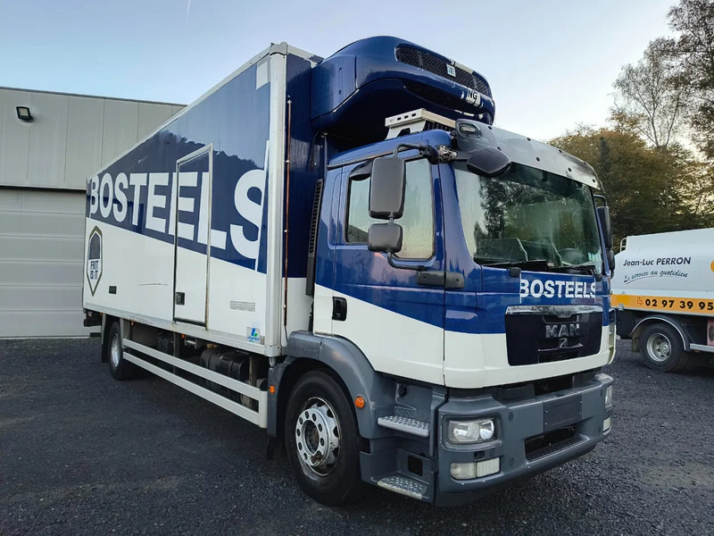 MAN TGM 18.250 2 COMP THERMOKING - 2000KG DHOLLANDIA - Camion frigorifique: photos 3 MAN TGM 18.250 2 COMP THERMOKING - 2000KG DHOLLANDIA - Camion frigorifique: photos 3