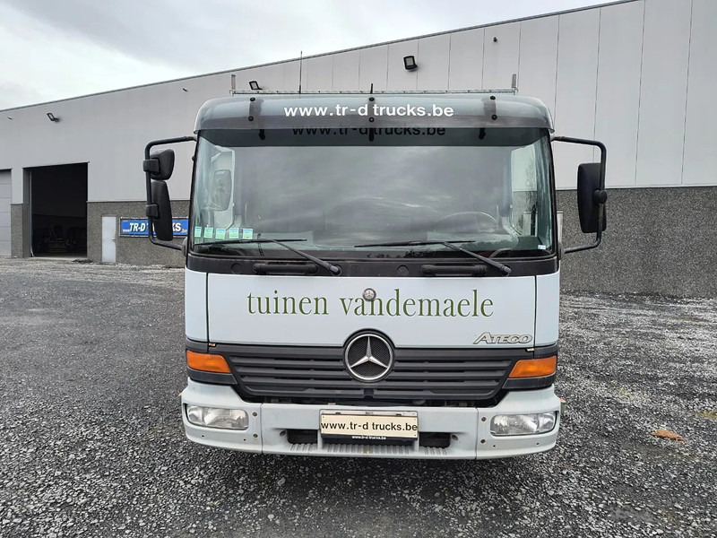 Mercedes-Benz Atego 815 GARDEN - MATERIAL BOX - RAMPS - Camion porte-voitures: photos 2 Mercedes-Benz Atego 815 GARDEN - MATERIAL BOX - RAMPS - Camion porte-voitures: photos 2