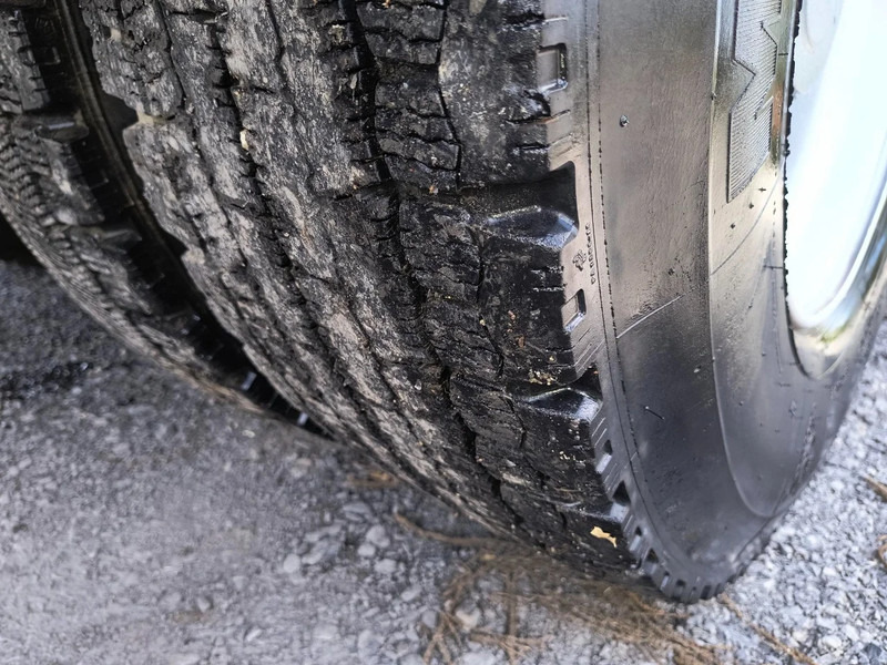 Camion citerne pour transport de lait Renault Premium 370 11000L INSULATED INOX TANK - INTARDER: photos 17 Camion citerne pour transport de lait Renault Premium 370 11000L INSULATED INOX TANK - INTARDER: photos 17