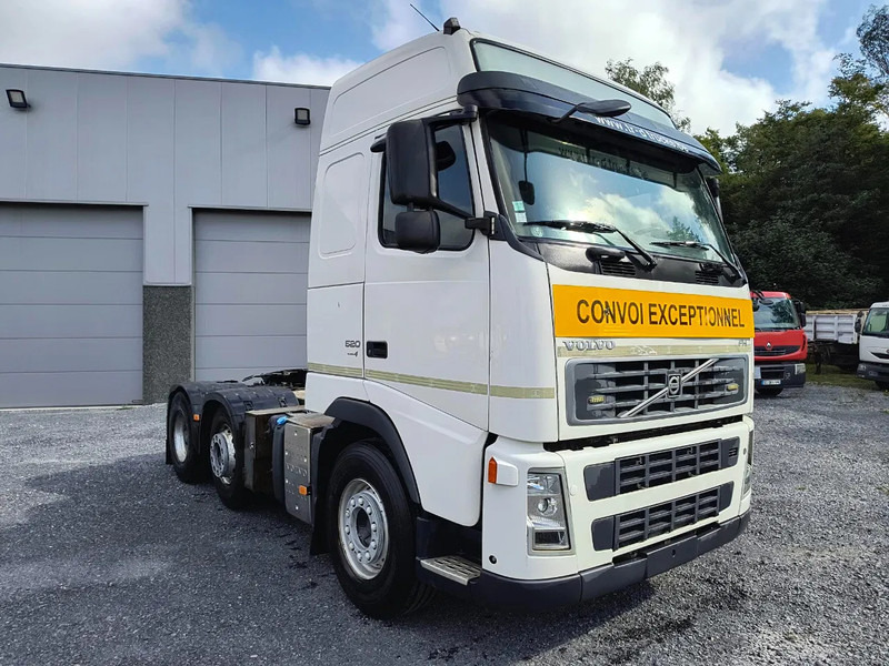 Volvo FH 13.520 6X2 - 90 TON - VOITH RETARDER - BIG AXLES - LIFTING AXLE - Tracteur routier: photos 3 Volvo FH 13.520 6X2 - 90 TON - VOITH RETARDER - BIG AXLES - LIFTING AXLE - Tracteur routier: photos 3