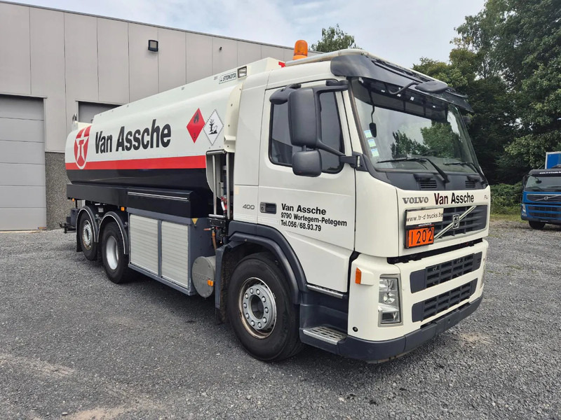 Volvo FM 400 18000L FUEL/CARBURANT - 5 COMP - ADR VALID - MANUAL - Camion citerne: photos 3 Volvo FM 400 18000L FUEL/CARBURANT - 5 COMP - ADR VALID - MANUAL - Camion citerne: photos 3