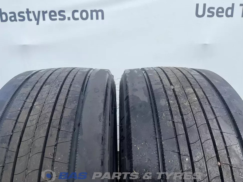 Bridgestone - Pneu pour Camion: photos 2 Bridgestone - Pneu pour Camion: photos 2