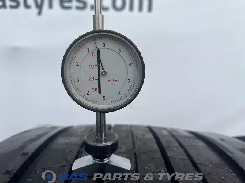 Bridgestone - Pneu pour Camion: photos 3 Bridgestone - Pneu pour Camion: photos 3