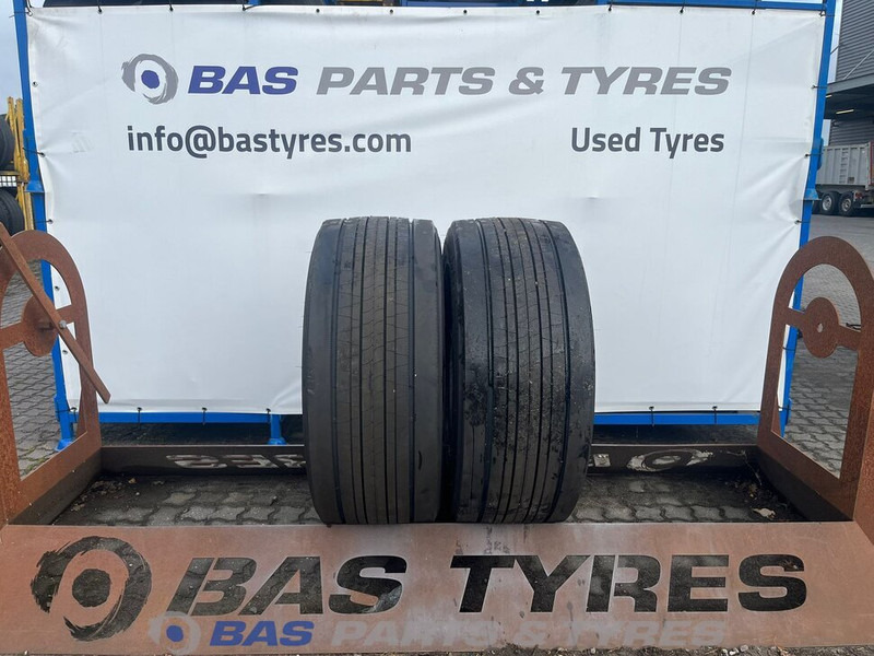 Bridgestone - Pneu pour Camion: photos 1 Bridgestone - Pneu pour Camion: photos 1