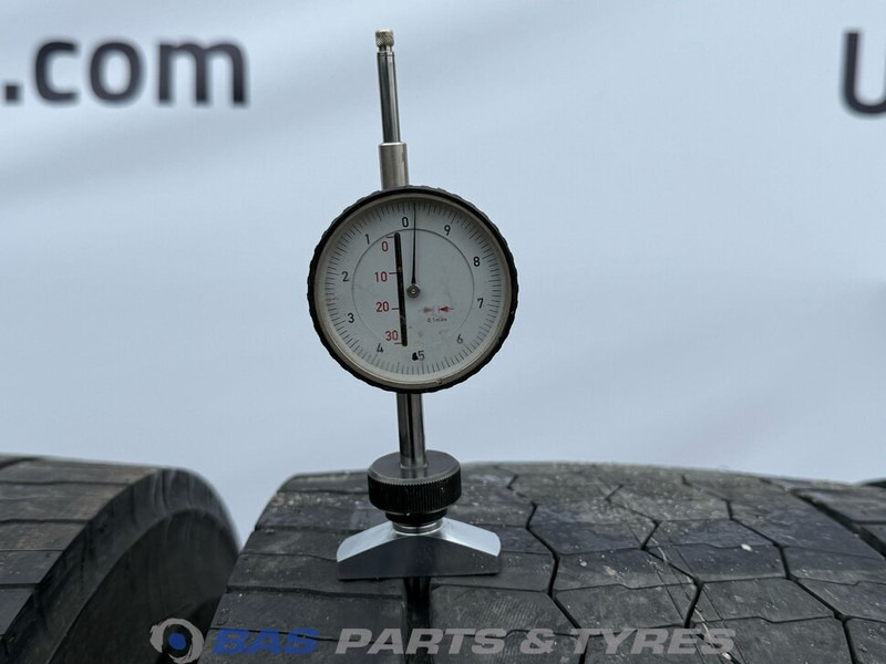 Bridgestone - Pneu pour Camion: photos 3 Bridgestone - Pneu pour Camion: photos 3