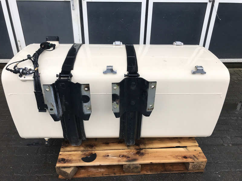 DAF Brandstoftank DAF 700 Liter 1624519 - Réservoir de carburant pour Camion: photos 3 DAF Brandstoftank DAF 700 Liter 1624519 - Réservoir de carburant pour Camion: photos 3