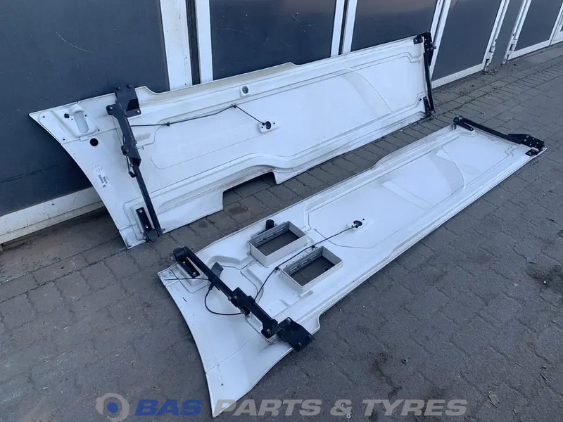 DAF XF106 - Carrosserie et extérieur pour Camion: photos 5 DAF XF106 - Carrosserie et extérieur pour Camion: photos 5
