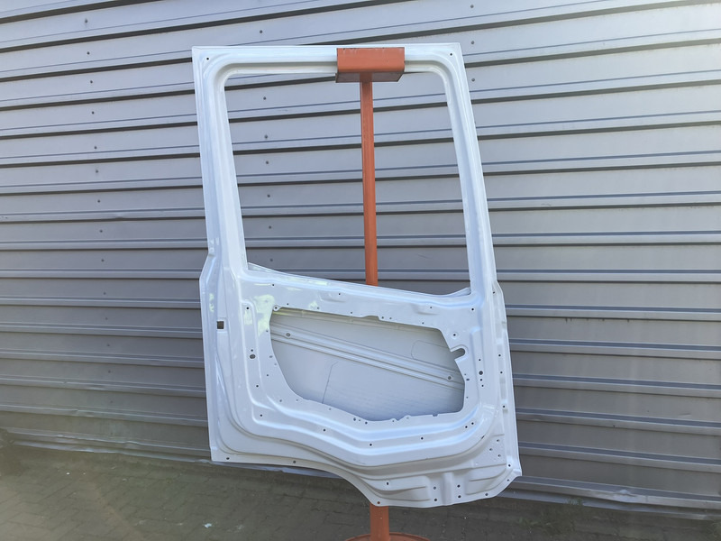 DAF XG - Portière et pièces pour Camion: photos 2 DAF XG - Portière et pièces pour Camion: photos 2