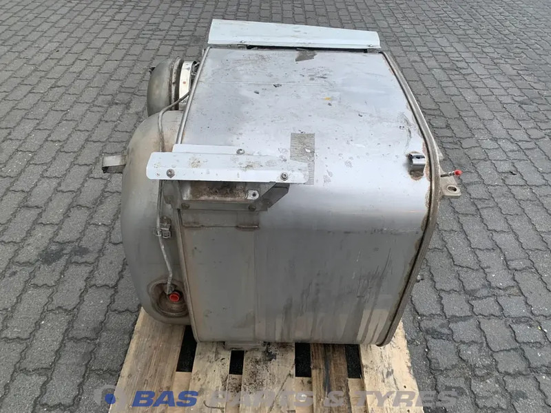 MAN Uitlaatdemper MAN 81151036110 - Silencieux pour Camion: photos 2 MAN Uitlaatdemper MAN 81151036110 - Silencieux pour Camion: photos 2