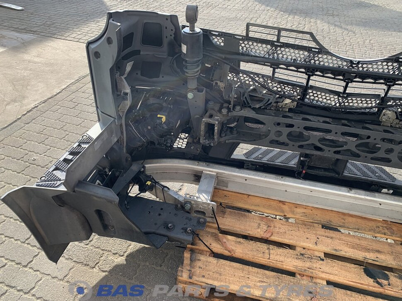 Mercedes-Benz Antos MP4 Bumper Mercedes A 960 310 23 22 - Pare-chocs pour Camion: photos 5 Mercedes-Benz Antos MP4 Bumper Mercedes A 960 310 23 22 - Pare-chocs pour Camion: photos 5