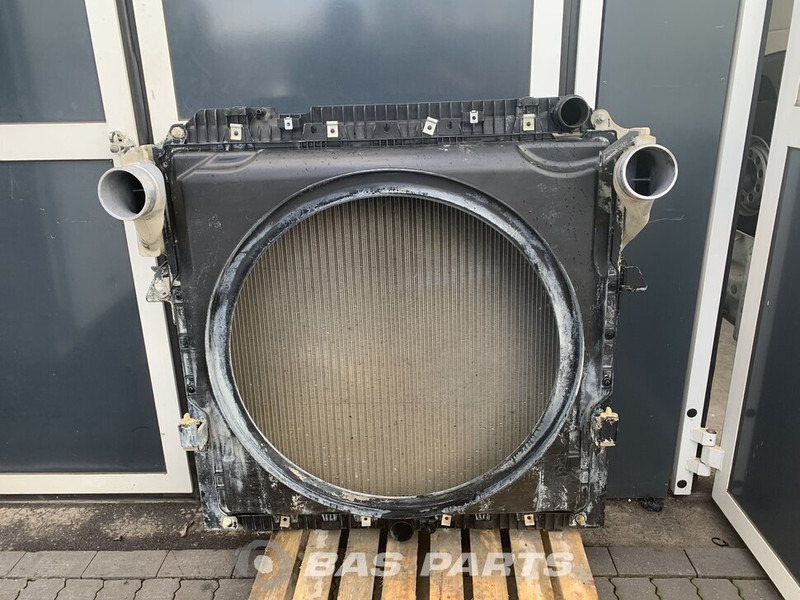 Mercedes-Benz Antos MP4 - Radiateur pour Camion: photos 1 Mercedes-Benz Antos MP4 - Radiateur pour Camion: photos 1