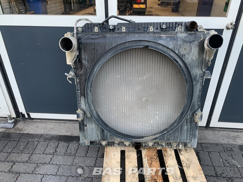 Mercedes-Benz Antos MP4 - Radiateur pour Camion: photos 2 Mercedes-Benz Antos MP4 - Radiateur pour Camion: photos 2