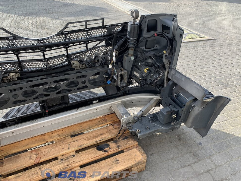 Mercedes-Benz Antos MP4 - Pare-chocs pour Camion: photos 4 Mercedes-Benz Antos MP4 - Pare-chocs pour Camion: photos 4