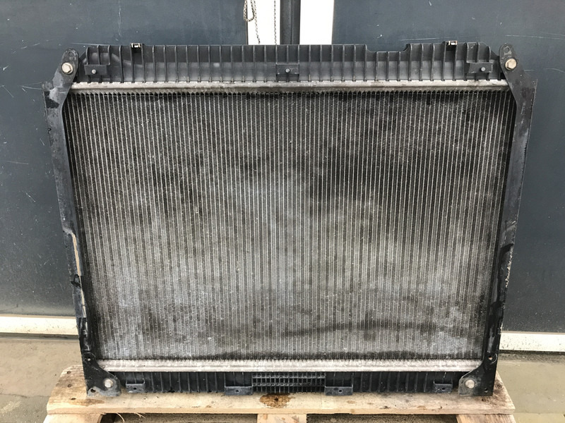Mercedes-Benz Antos MP4 - Radiateur pour Camion: photos 2 Mercedes-Benz Antos MP4 - Radiateur pour Camion: photos 2