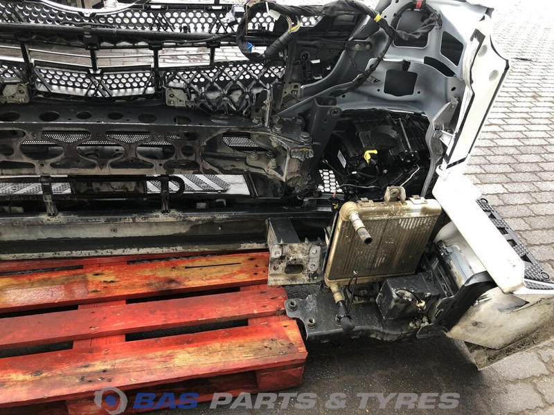 Mercedes-Benz Antos MP4 - Pare-chocs pour Camion: photos 5 Mercedes-Benz Antos MP4 - Pare-chocs pour Camion: photos 5
