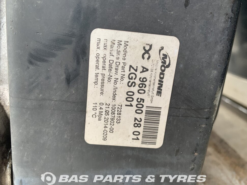 Mercedes-Benz Antos MP4 - Radiateur pour Camion: photos 3 Mercedes-Benz Antos MP4 - Radiateur pour Camion: photos 3