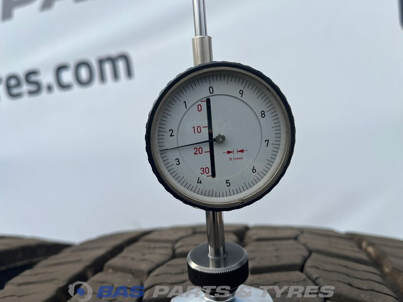 Michelin - Pneu pour Camion: photos 3 Michelin - Pneu pour Camion: photos 3