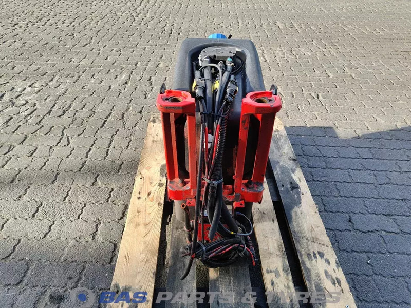 Scania Scania AdBlue tank 2919673 - Pièces de rechange pour Camion: photos 3 Scania Scania AdBlue tank 2919673 - Pièces de rechange pour Camion: photos 3