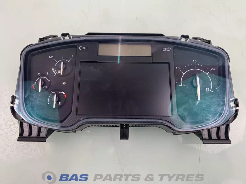 Renault T-Serie Instrumentenpaneel Renault 7421627137 - Panel de instrumentos pour Camion: photos 1 Renault T-Serie Instrumentenpaneel Renault 7421627137 - Panel de instrumentos pour Camion: photos 1
