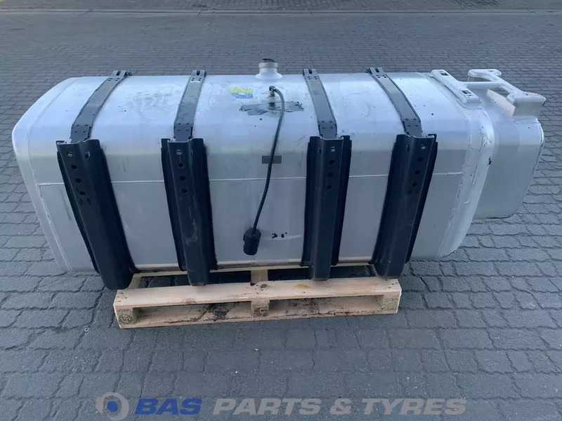 Scania Brandstoftank Scania 860 Liter 1896483 - Réservoir de carburant pour Camion: photos 1 Scania Brandstoftank Scania 860 Liter 1896483 - Réservoir de carburant pour Camion: photos 1