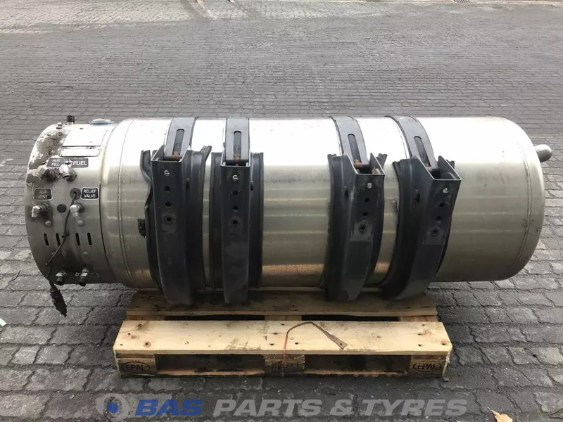 Scania LNG tank Scania 406 Liter 1776103 - Réservoir de carburant pour Camion: photos 3 Scania LNG tank Scania 406 Liter 1776103 - Réservoir de carburant pour Camion: photos 3
