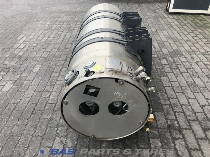 Scania LNG tank Scania 406 Liter 1776103 - Réservoir de carburant pour Camion: photos 2 Scania LNG tank Scania 406 Liter 1776103 - Réservoir de carburant pour Camion: photos 2