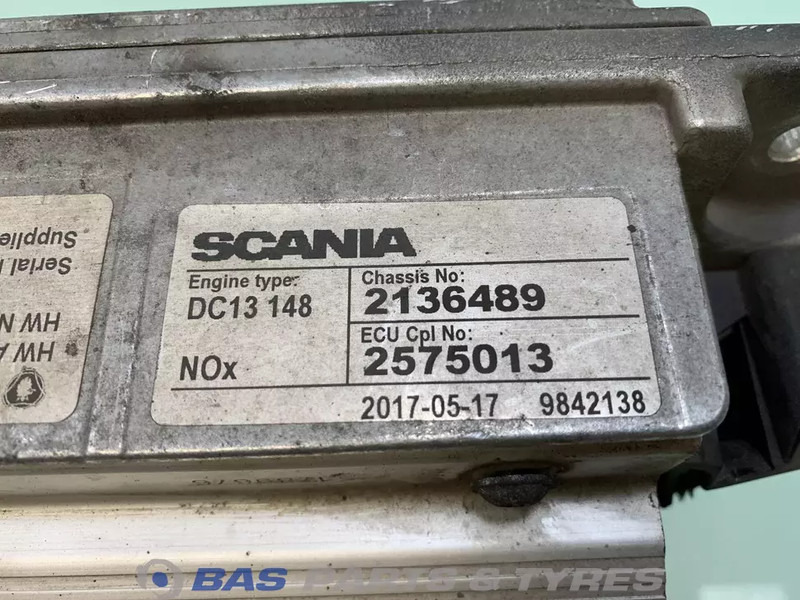 Scania Motormanagement ECU Scania 2276663 - Bloc de gestion pour Camion: photos 3 Scania Motormanagement ECU Scania 2276663 - Bloc de gestion pour Camion: photos 3