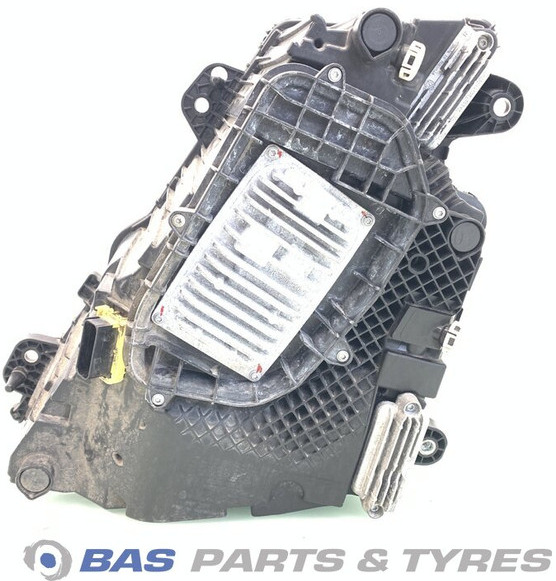 Volvo FH16 (FH5) Koplamp Rechts 22656780 - Feu avant pour Camion: photos 2 Volvo FH16 (FH5) Koplamp Rechts 22656780 - Feu avant pour Camion: photos 2