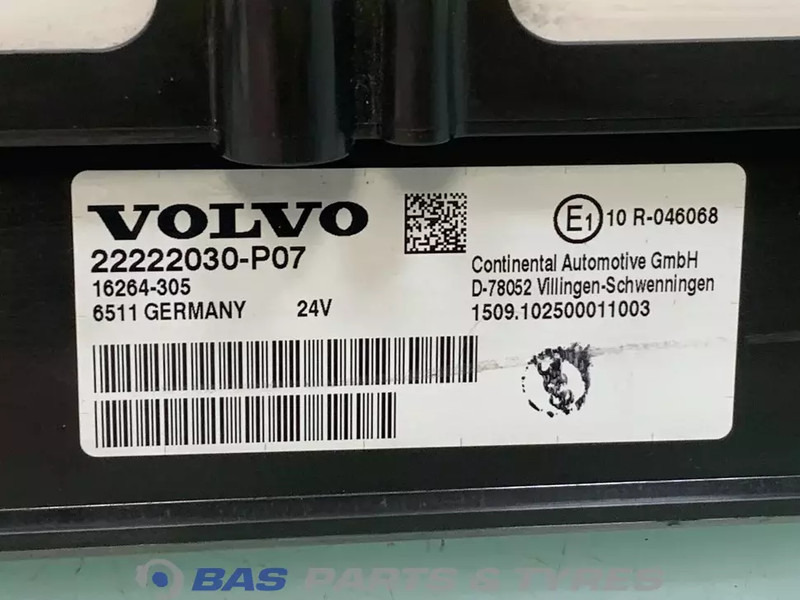 Volvo FH3 Instrumentenpaneel Volvo 21589170 - Panel de instrumentos pour Camion: photos 3 Volvo FH3 Instrumentenpaneel Volvo 21589170 - Panel de instrumentos pour Camion: photos 3