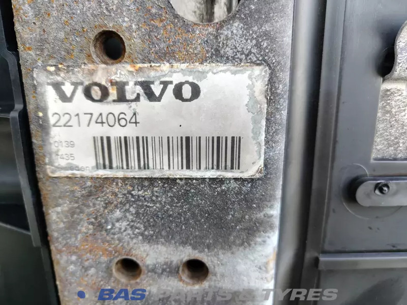 Volvo FH4 Koelerpakket Volvo D13K 460 22318830 - Radiateur pour Camion: photos 2 Volvo FH4 Koelerpakket Volvo D13K 460 22318830 - Radiateur pour Camion: photos 2